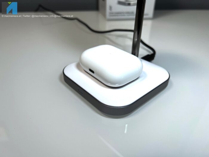 Satechi 2-in-1 magnetic charging stand mit AirPods